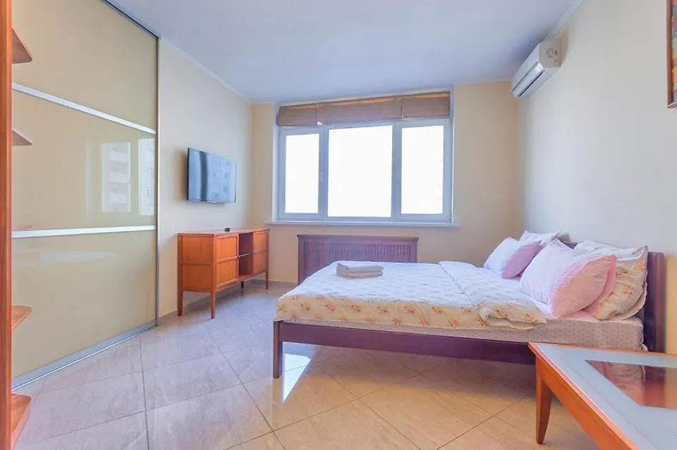 Роскошная 3К Квартира 125М2 На Набережной Kiew Apartment